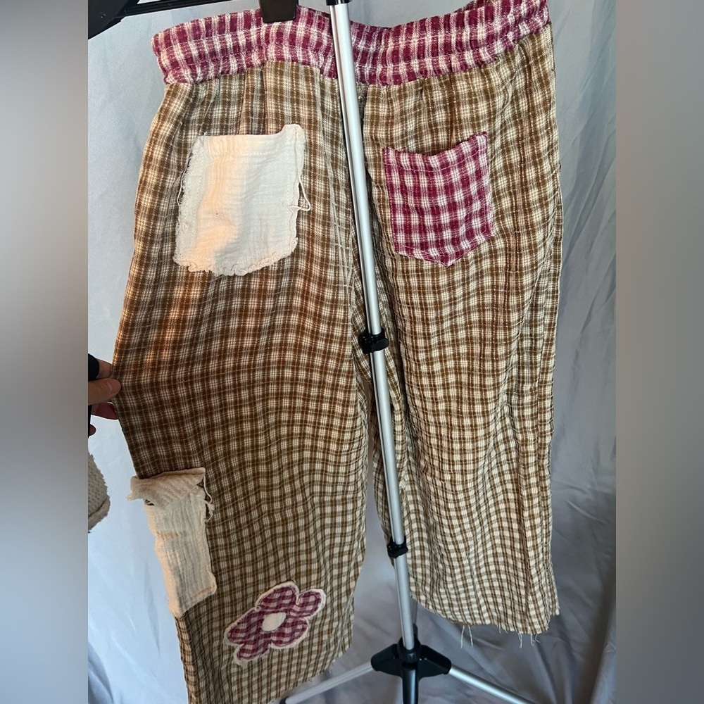 Floral Checkered Wide Leg Pants - Picture 3 of 6